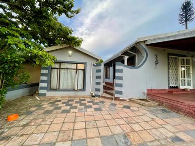 House For Rent in Sea View, Durban