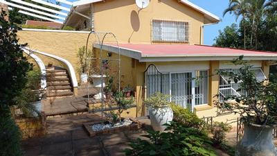 House For Sale in Montclair, Durban