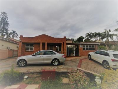 House For Sale in Chatsworth, Chatsworth