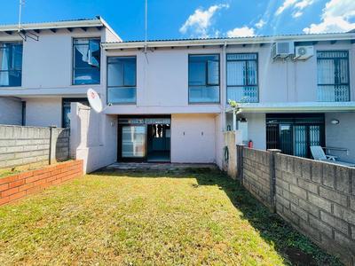 Duplex For Rent in Woodhaven, Durban