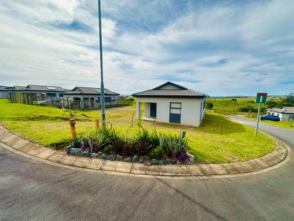 Townhouse For Sale in Shakaskraal, Shakaskraal
